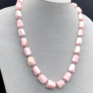 Pink Queen Conch Shell Free Size Tube Shape Graduated Necklace