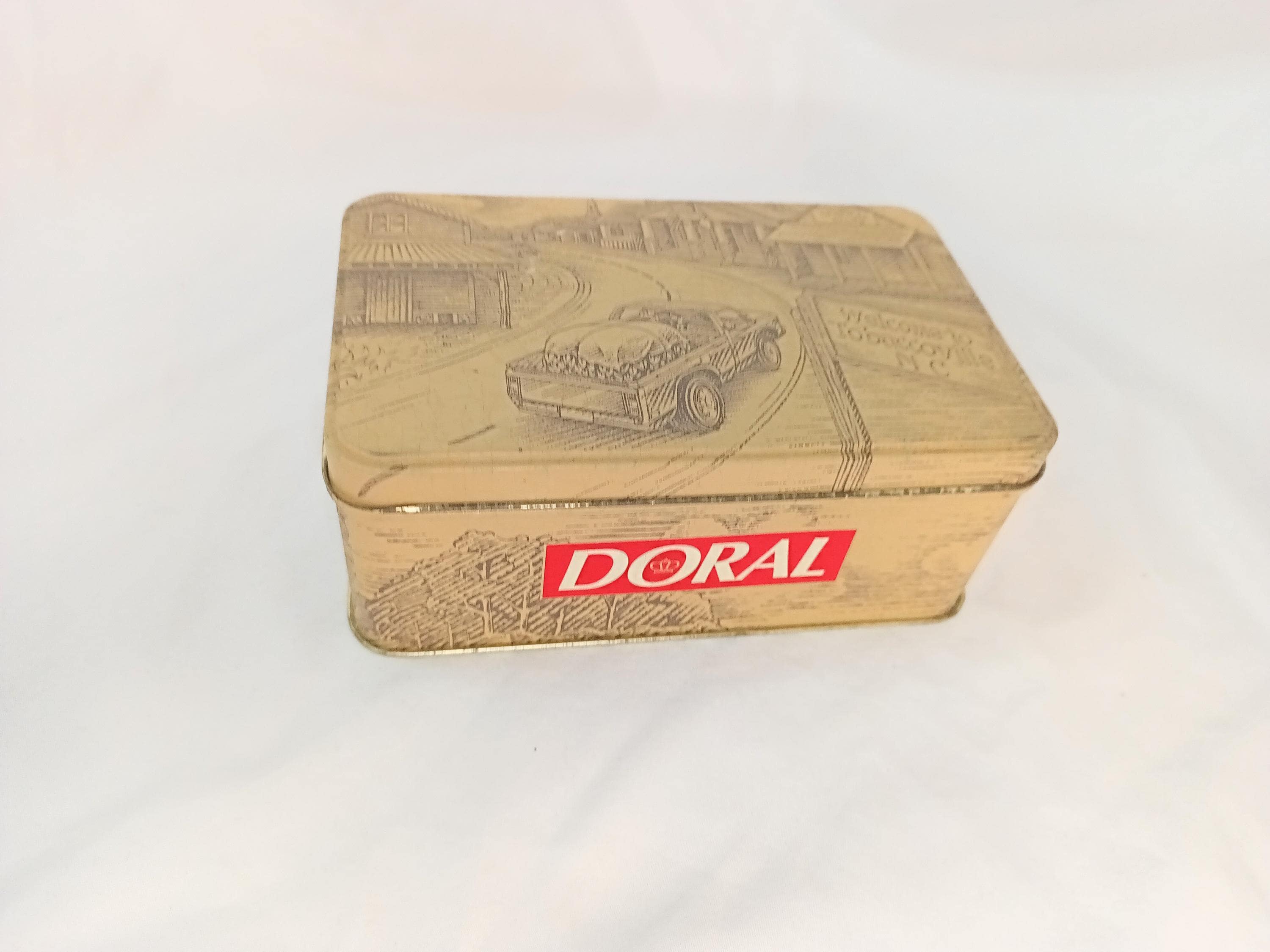 Doral Tins
