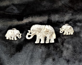 Silver Colored Metal Elephant Brooch/Pendant/Scarf Clasp with Matching Earrings