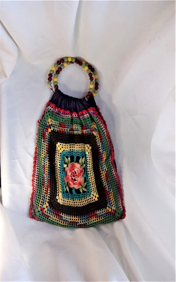 Vintage Crochet Purse Handbag with Beaded Handles 