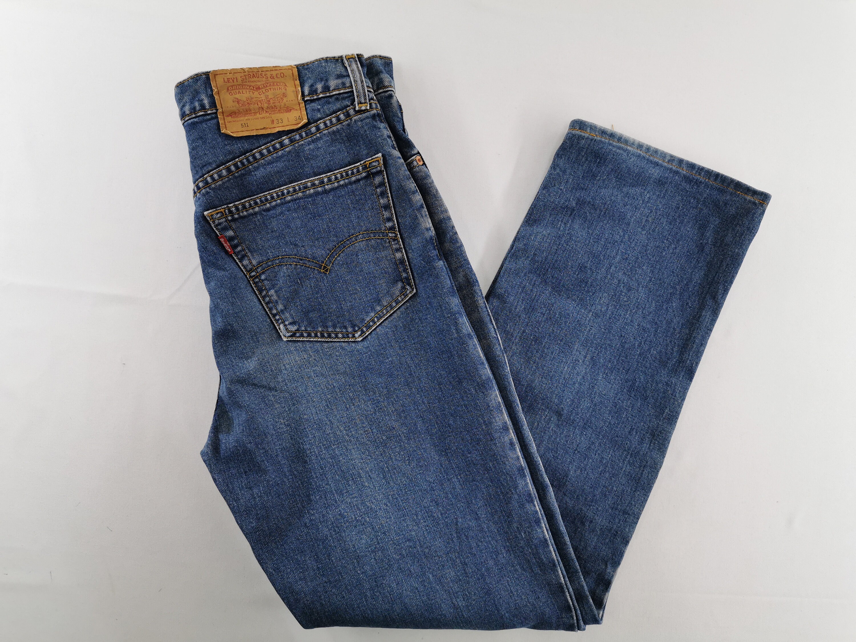 size 33 in levis