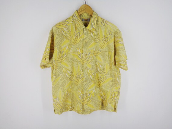 Intermezzo Shirt Vintage Intermezzo Button Shirt Vintage Intermezzo Over Print Hawaii Shirt Size M