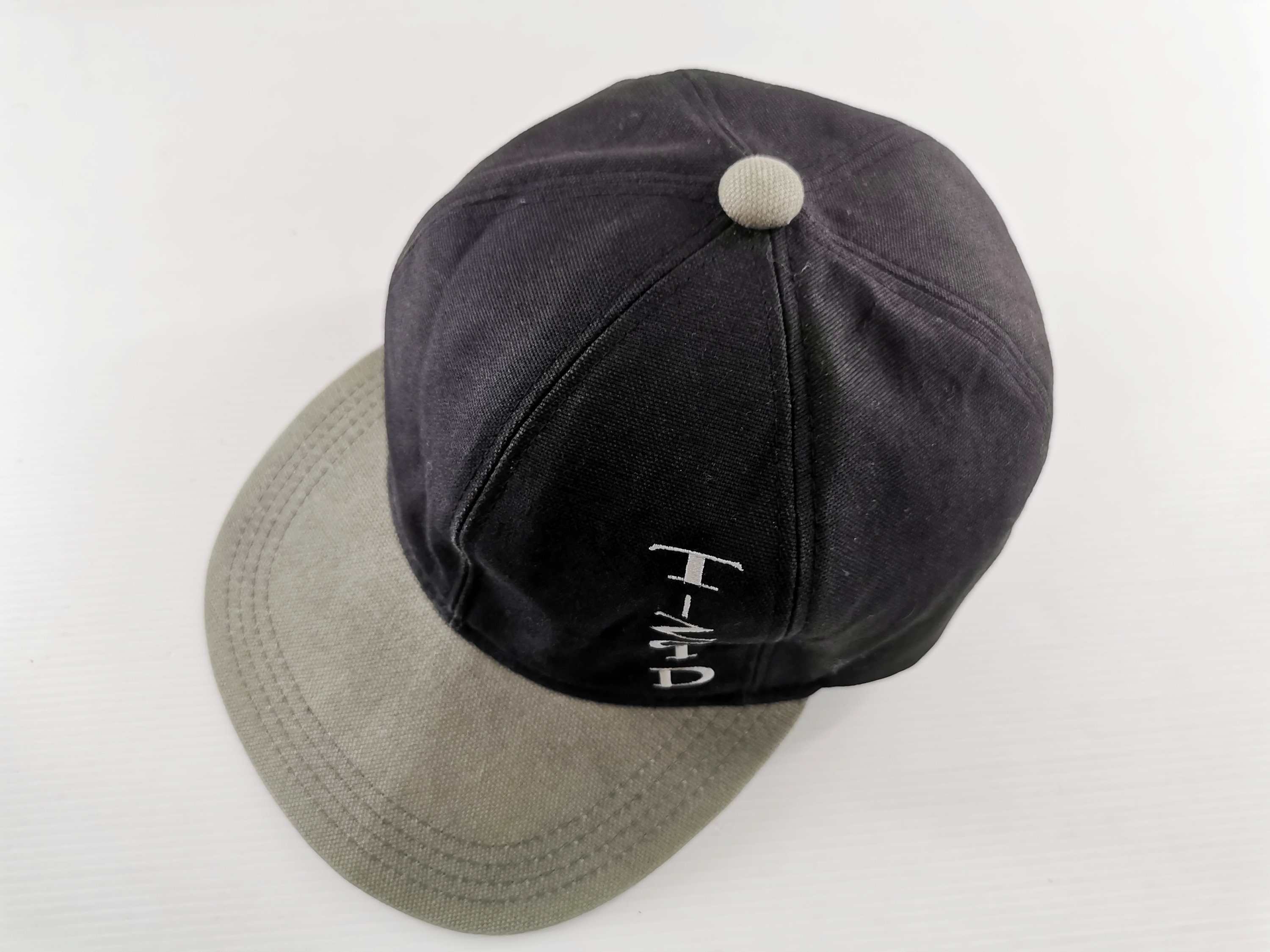 フレンドシップシリーズ　 WHY I DON’T WEAR HATS il_fullxfull.4890446708_q8p7.jpg