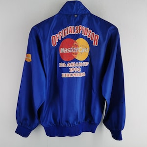 Chaqueta Adidas desgastada vintage de los años 90, talla Jaspo L. Chaqueta cortavientos Adidas MasterCard Hiroshima de la 10.ª Copa Asiática de 1992.