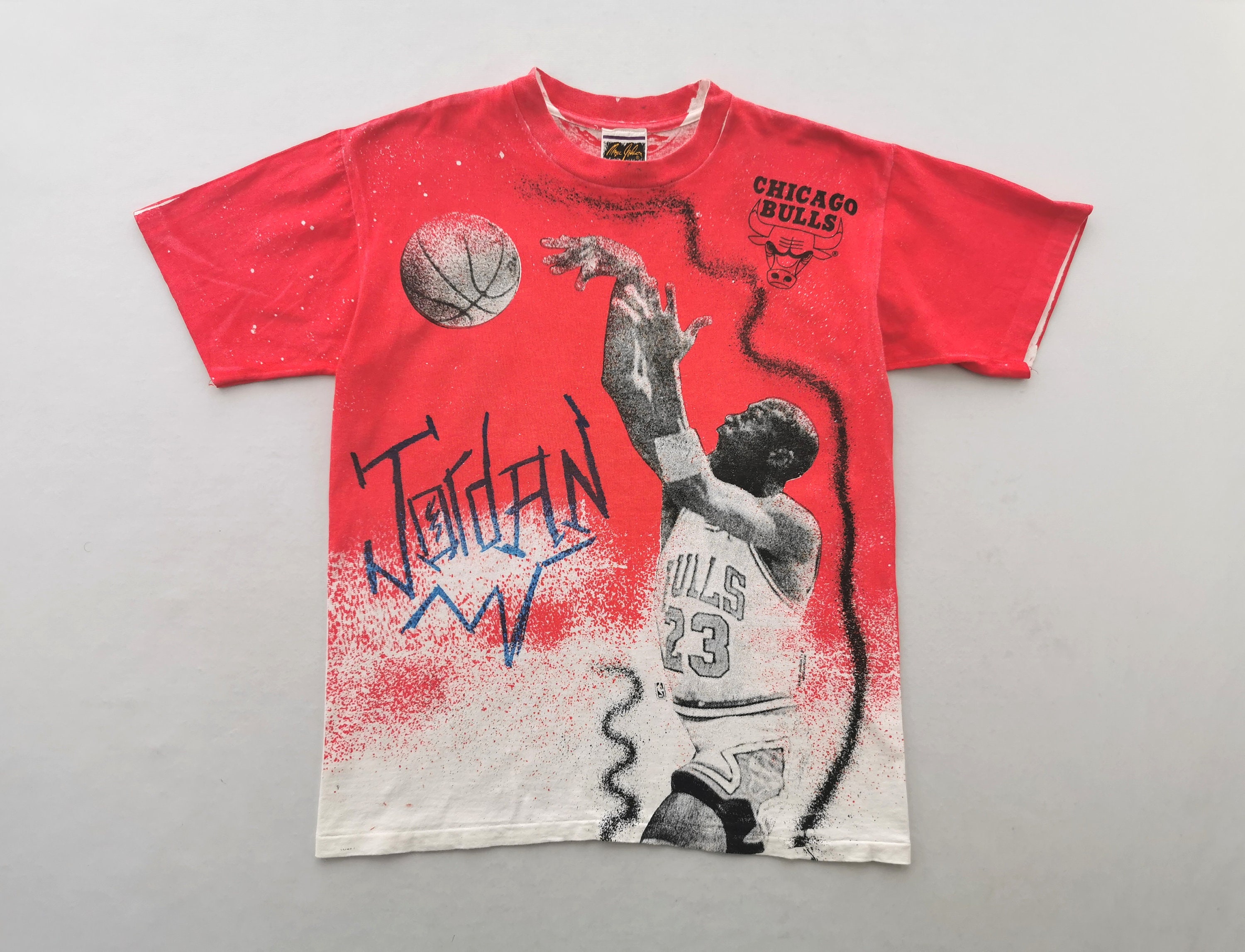 Sports / College Vintage NBA Chicago Bulls Michael Jordan Tee Shirt 1990s Size Small Made in USA