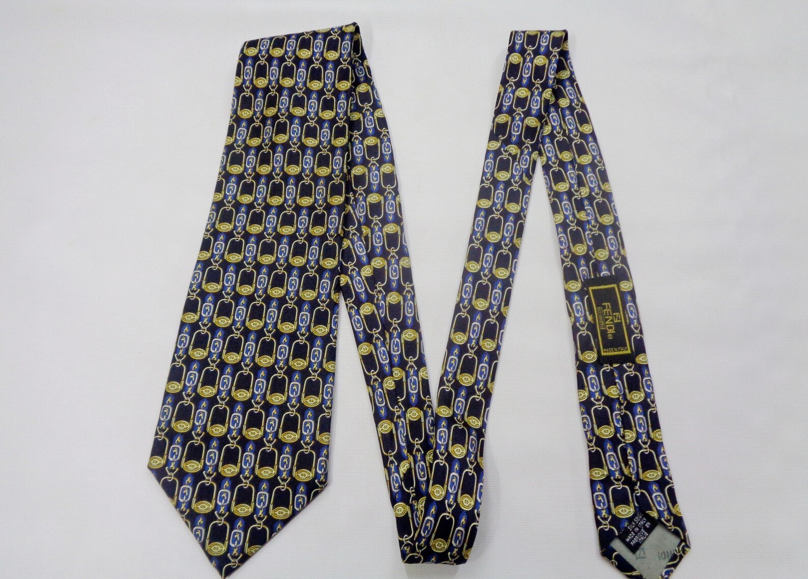 fendi head tie