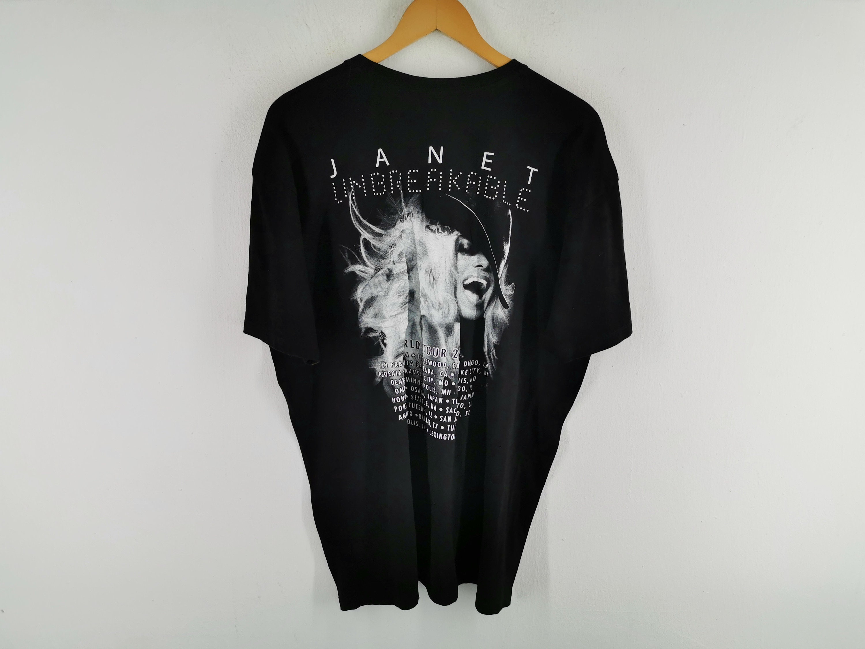 Janet Jackson UNBREAKABLE WorldTour Tシャツ