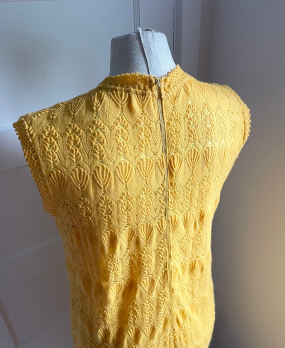 1960s Golden Yellow Lace Shift Dress- size large - image 6