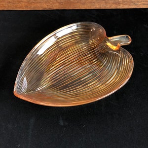 Retro Amber Glass Leaf Dish - Collectable - Jewellery - Trinket - Display Dish - Leaf Dish - Candy Dish - Nut Tray - Amber Yellow Glass