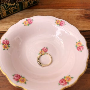 Vintage Pink Round Floral Vogue Bone China England Pin Dish ,Trinket, Ring, Butter Dish C1940'S Free Post Australia  Wide