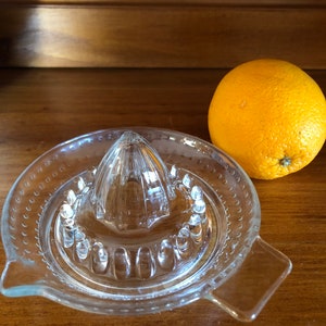 Retro Clear Cut Glass Hand Juicer: Vintage Kitchen Decor