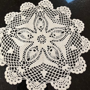Handmade white 34 cm round vintage crochet lace doilies -  doily  round 5 points round scalloped edge tray mat, vintage doily, dreamcatcher