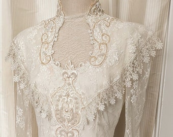 Vintage Jessica McClintock Off White All Lace Long Renaissance Wedding Bridal Dress w/Long Sleeves V Ruffle Yoke High Neck w/Sequins Size 6