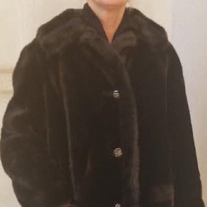 Grandella fur coat styled by fairmoor online
