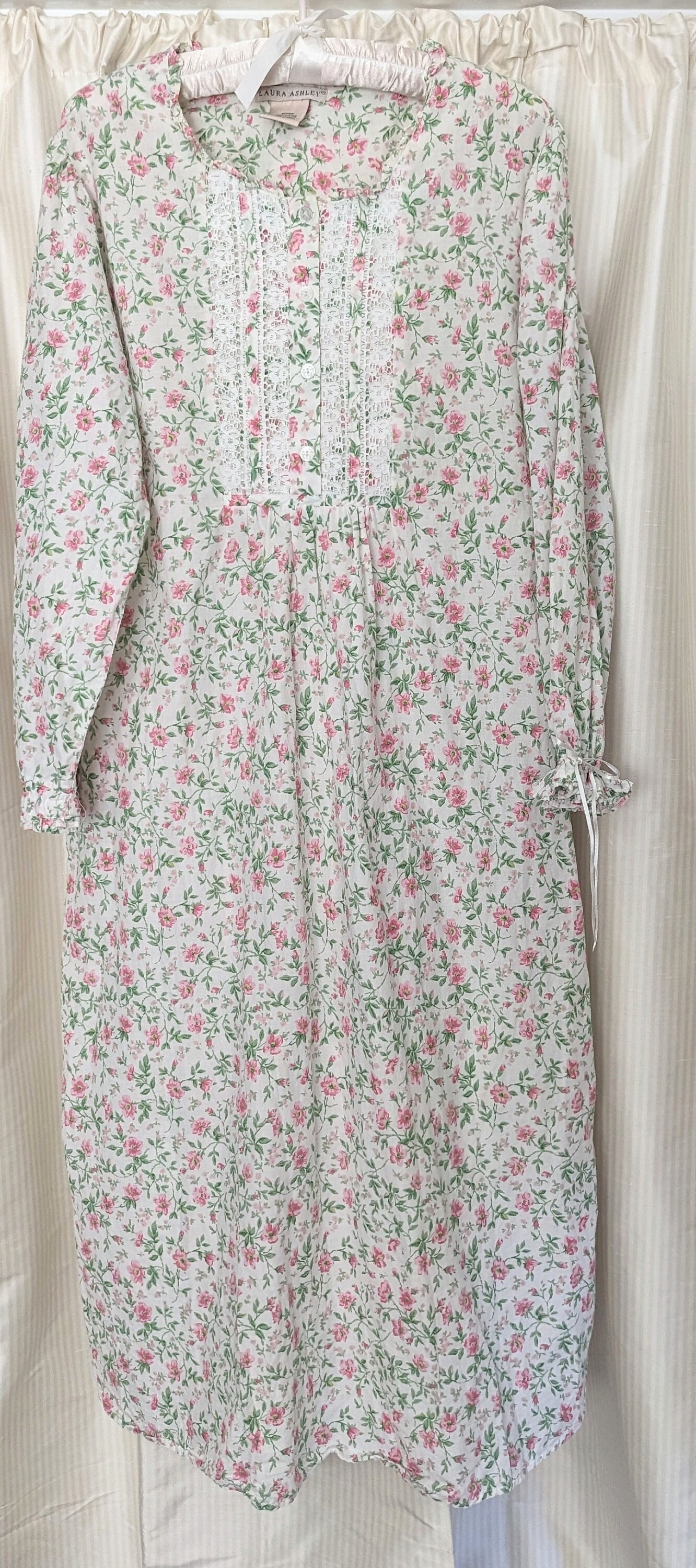 Laura ashley pajamas - Gem