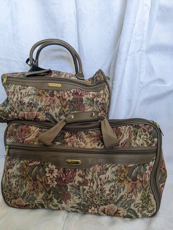 VINTAGE Jaguar Gray Rose Tapestry 