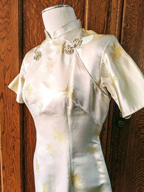 Vintage Gold Cheongsam, Silk Wiggle Dress, Qipao … - image 2