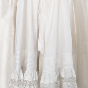 Edwardianskt autentiskt 2-delat matchande set med delade lådor och underklädsel, XSmall, broderad spets