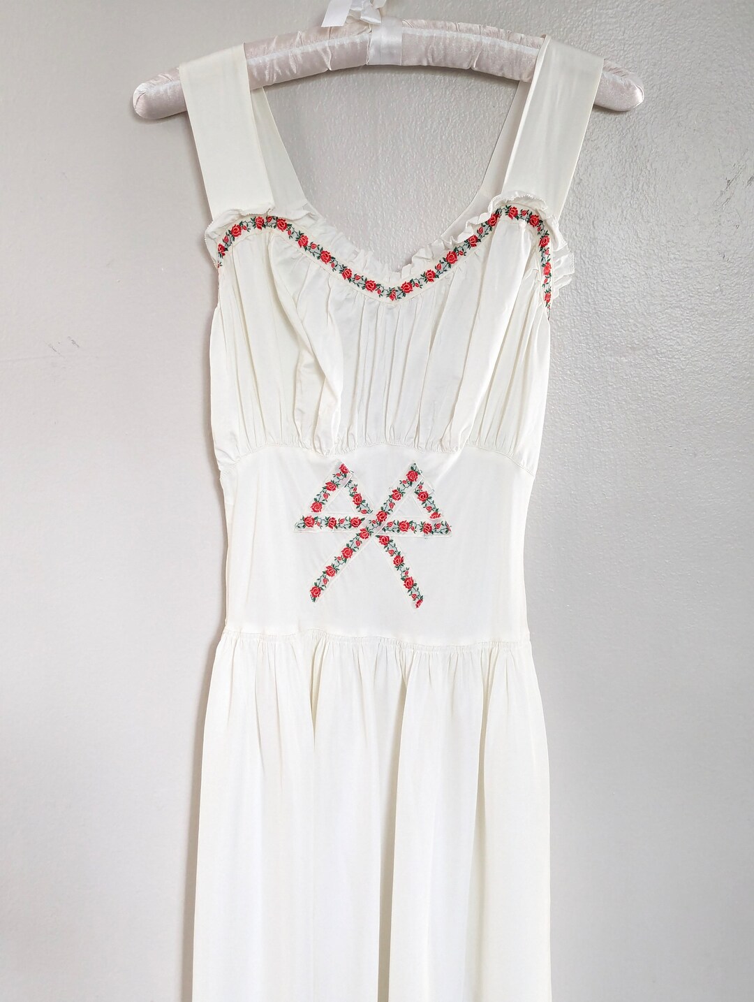 GODFRIED, vintage 1940s nightgown, Pink Bur-mil Rayon with white eyelet lace and waterfall back