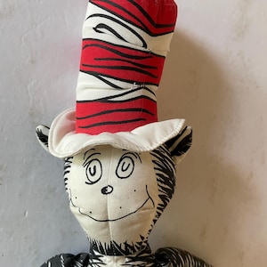 Die Katze mit dem Hut Plüschtier