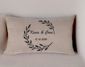 Personalisiertes Hochzeitsgeschenk für Brautpaar Benutzerdefiniertes Dekokissen mit den Namen der Paare und dem hergestellten Datum Brautdusche Geschenk Hochzeitstag