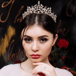 ウェディング ティアラ、ゴールド ティアラ、シルバー ティアラ、クリスタル クラウン、ブライダル ティアラ、ウェディング ヘア アクセサリー。