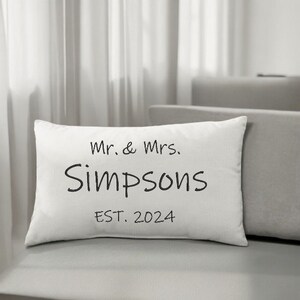 mr und Mrs Hochzeitsgeschenk, personalisierte Stickerei Kissen, personalisierte Hochzeitsgeschenk, Braut Geschenk, Hochzeitsgeschenk, paar Geschenk.