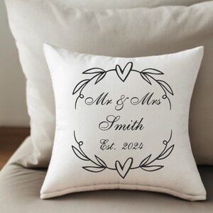 mr und Mrs Hochzeitsgeschenk, personalisierte Stickerei Kissen, personalisierte Hochzeitsgeschenk, Braut Geschenk, Hochzeitsgeschenk, paar Geschenk.
