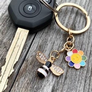 Bee Keychain Honeybee Flower Gift For Her Apiary Gift For Beekeeper Gift Keyring Car Key Colorful Charm Flower Charm Flower Keychain Gold
