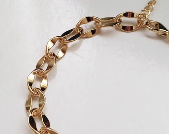 Leafy Chain Bracelet, Curved Chain Bracelet, Gold bracelet,  Everyday Bracelet, Gold Layering Bracelet, Stack Bracelet,