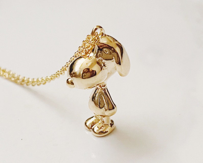 Collier pendentif Snoopy, joli collier en or, collier minimaliste, collier minimaliste en plaqué or image 1
