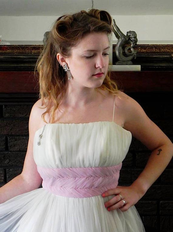 Fabulous 50s Party Dress / Pink and White 1950s C… - image 4