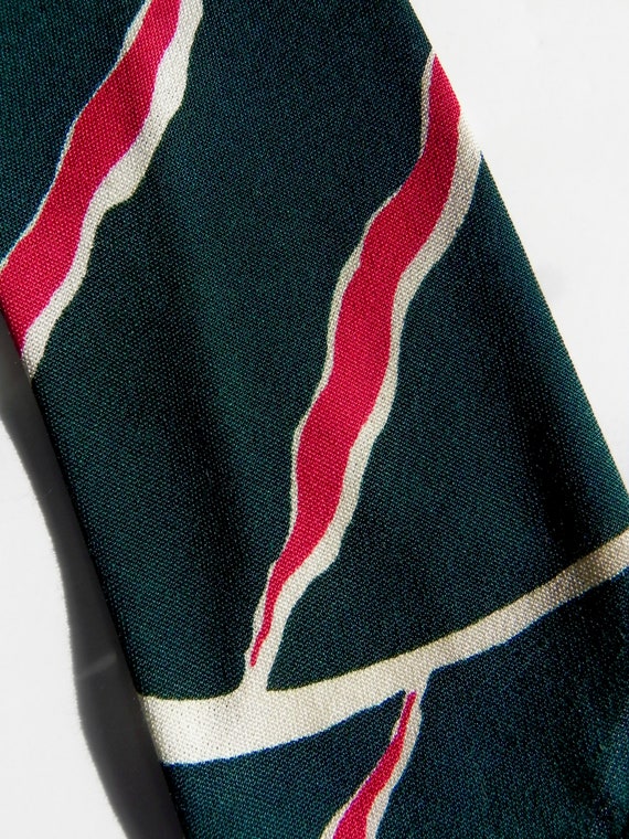 Vintage 20s 30s Wild Print Tie Green and Red - image 6