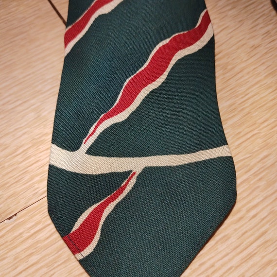 Vintage 20s 30s Wild Print Tie Green and Red - image 2