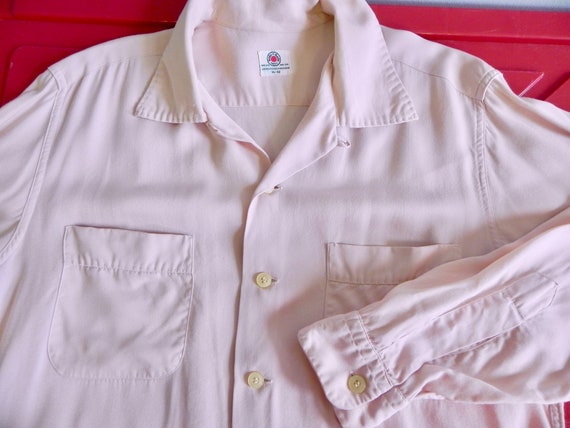 Vintage 40s 50s Men's Shirt , Killer Pink Gab Top… - image 9