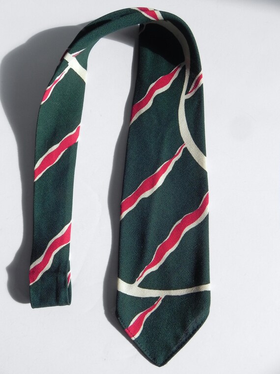 Vintage 20s 30s Wild Print Tie Green and Red - image 5