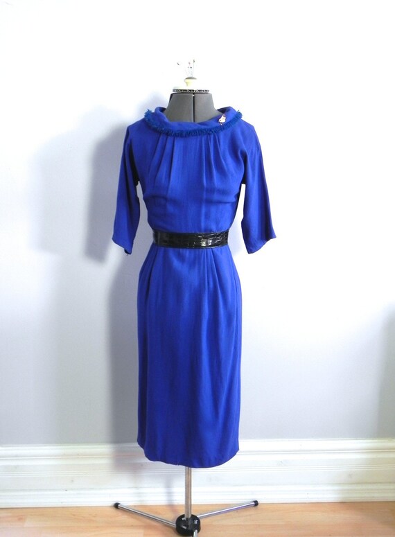 Vintage 1950s Blue Wiggle Dress / Seriously Cute 5