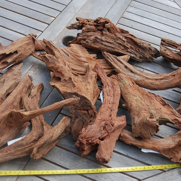 GÜNSTIGEs Random BOGWOOD (20-30cm) - Fischtank Wurzel - für Java Farn Moos lebende Aquarium Pflanzen