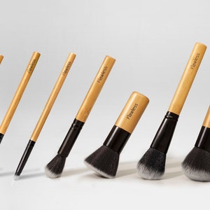 Vegan Professional Complete Makeup Brush Set, 11 Pieces, Sustainable Bamboo, synthetic brush Gift. image 1