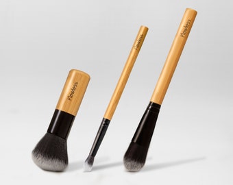 Veganes Make-up Pinsel Set, &#39;Elegance&#39; 3-teiliges Set mit Puder, flacher Foundation & Lidschatten Pinsel.