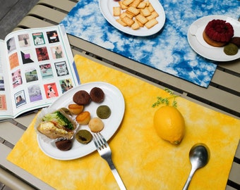 Set de table tie-dye, fait main, napperon en coton teint naturellement, napperon à manger en nappe, jaune bleu