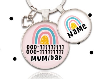 Notfall-Anhänger mit personalisiertem Namen des Kindes und Telefonnummer - mit kleinem Herz - Farbe: Pastell rosa (Genderneutral)