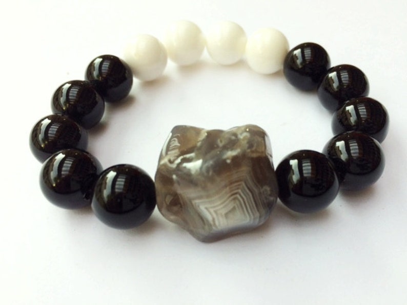 Ying Yang Agate Unique Gemstone Bracelet Balancing Balance