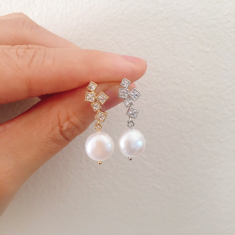 Coin pearl /& Crystal Earrings in Gold and Silver