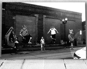Street Art, Graffiti, Chicago, construction workers, street, lamp post, brick wall, road work
