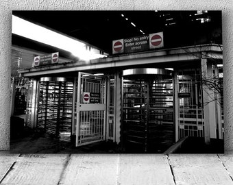 Chicago, Train, Station, Exit, no entry, Black and white photo