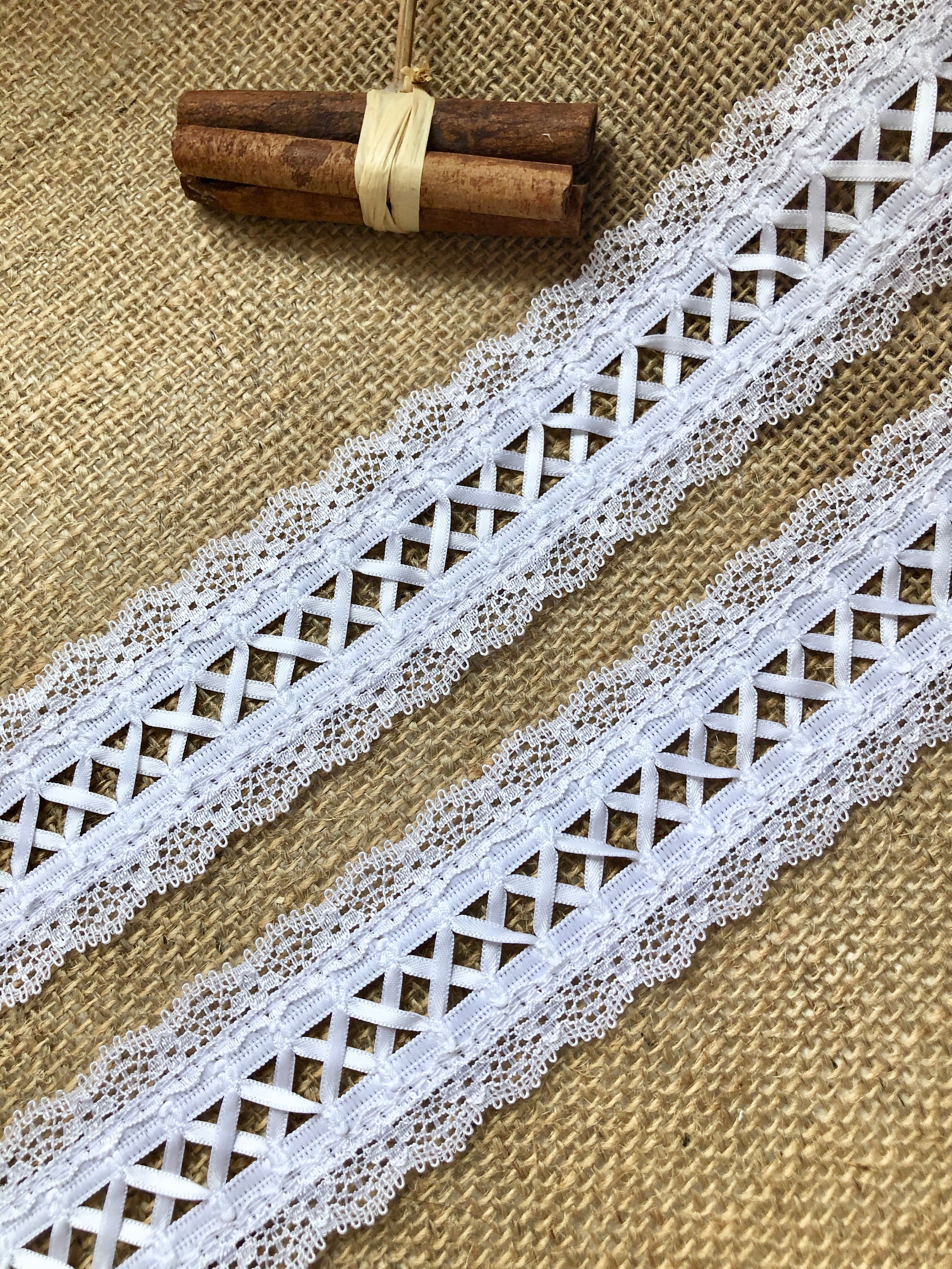 The Lace Co. White Ribbon Lacing & Lace Trimming 2/5 Cm 