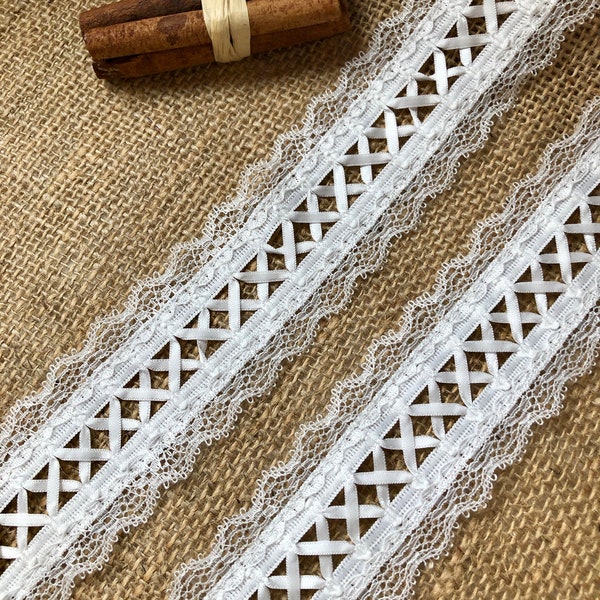 The Lace Co. Ivory Ribbon Lacing & Lace Trimming.  2"/5 cm