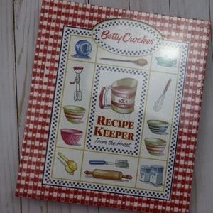 New Betty Crocker recipe Keeper from the Heart New Cookbook Binder Kit