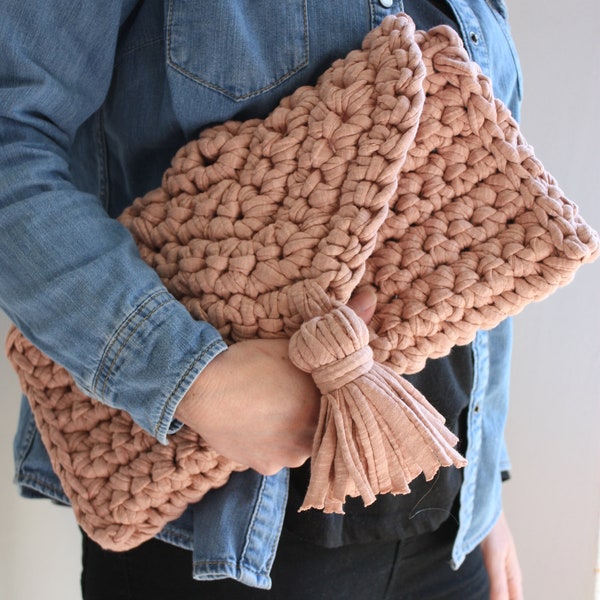 Crochet Bag pattern, Purse Pattern, Easy Crochet Purse, T shirt Yarn Pattern, Boho Bag pattern, Tote Pattern, Easy Crochet Pattern